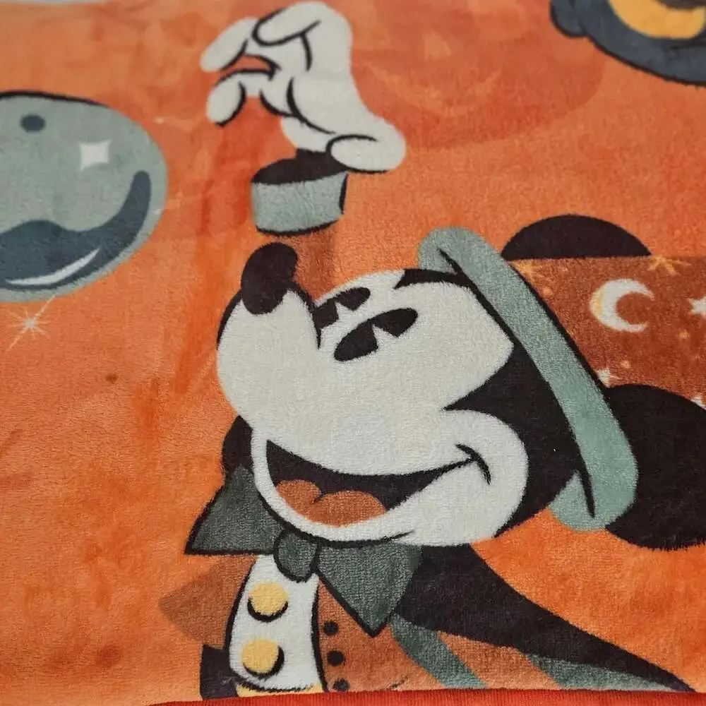 Disney Parks‎ Mickey and Friends Halloween Castle Throw Blanket